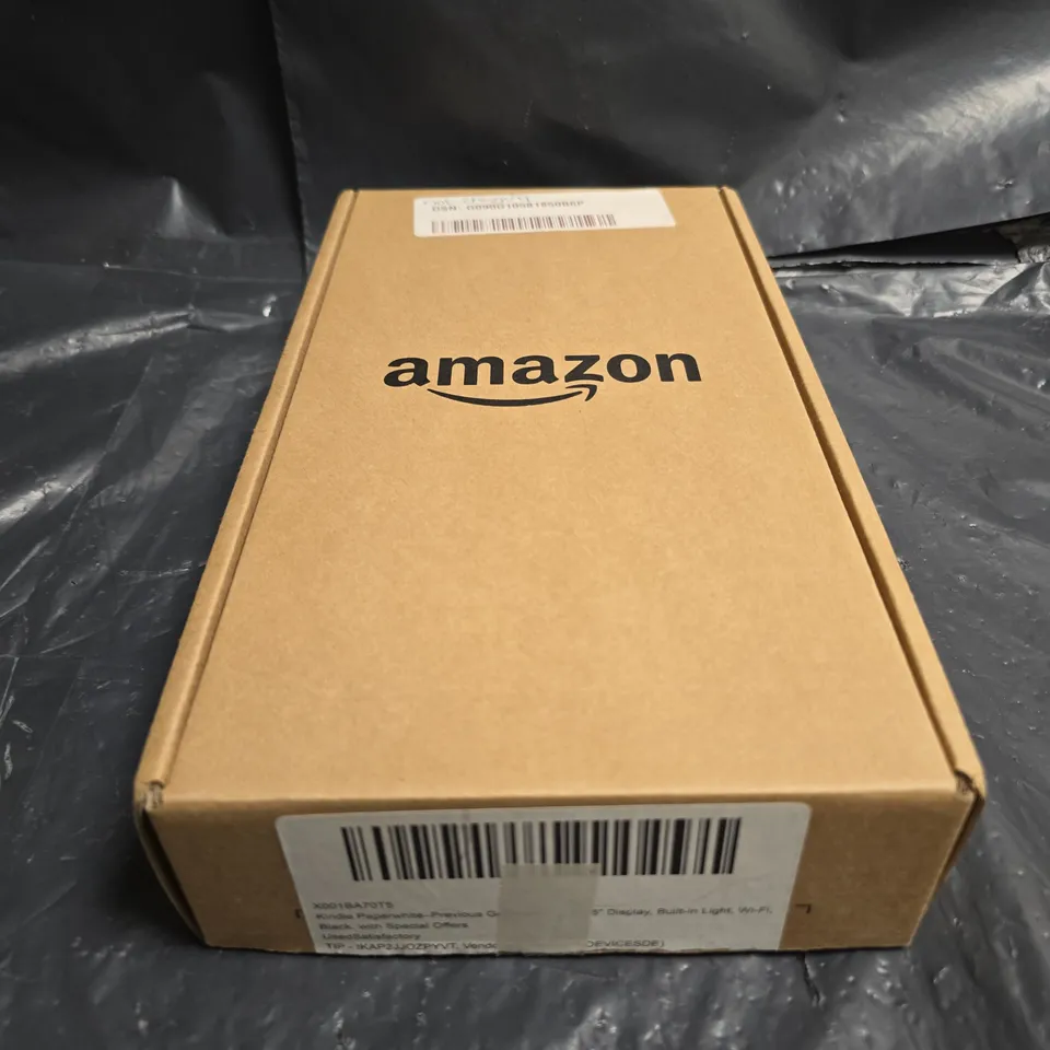AMAZON KINDLE E-READER – BOXED WITH USB CHARGING CABLE