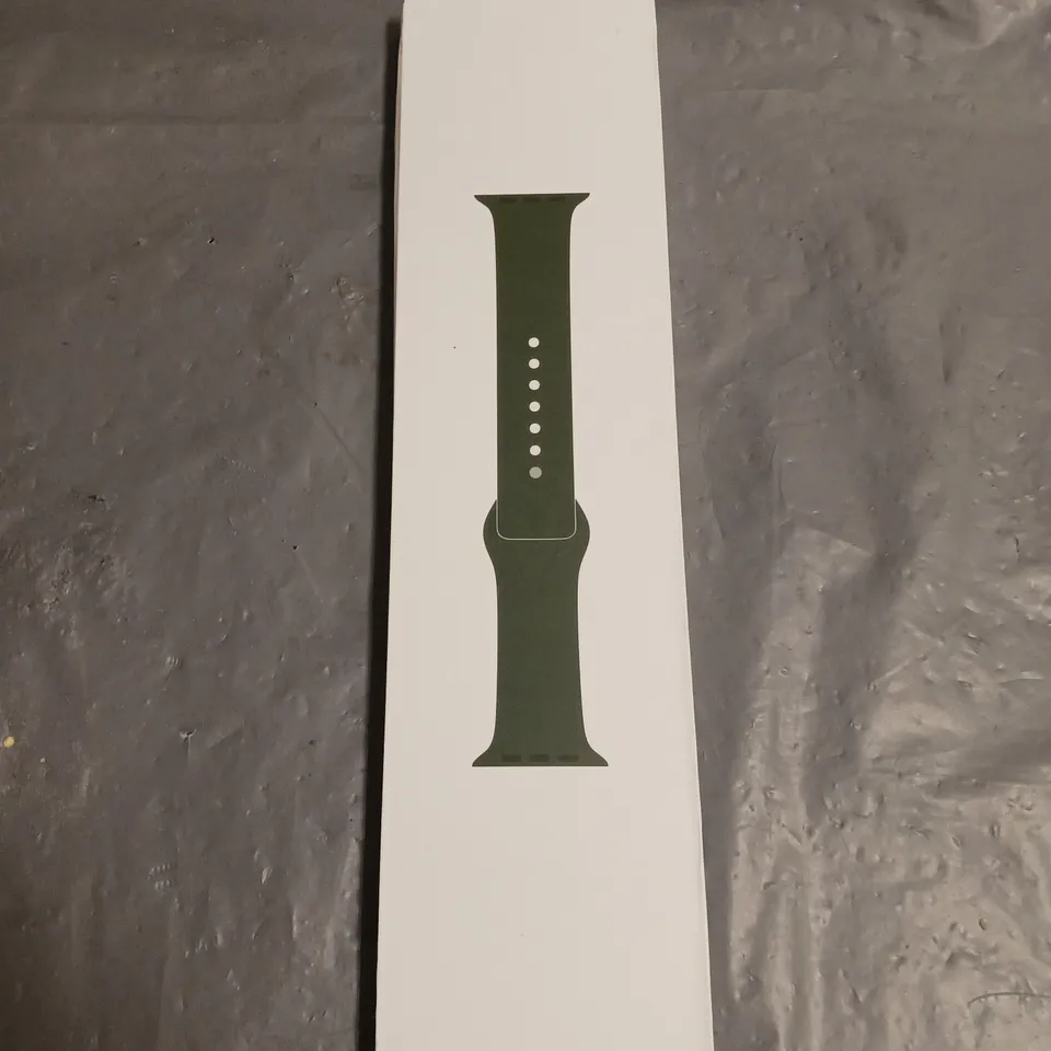 BOXED APPLE WATCH RUBBER STRAP IN CLOVER SPORT BAND 45MM