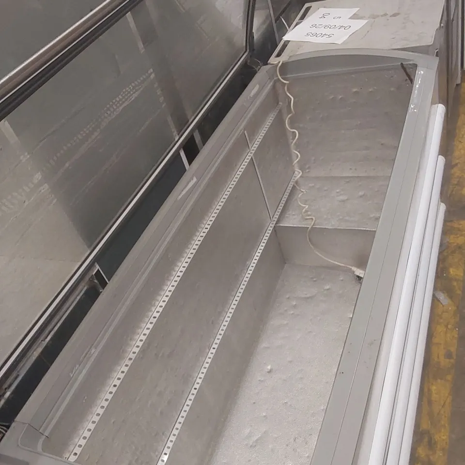 NOVUM COMMERCIAL DISPLAY FREEZER