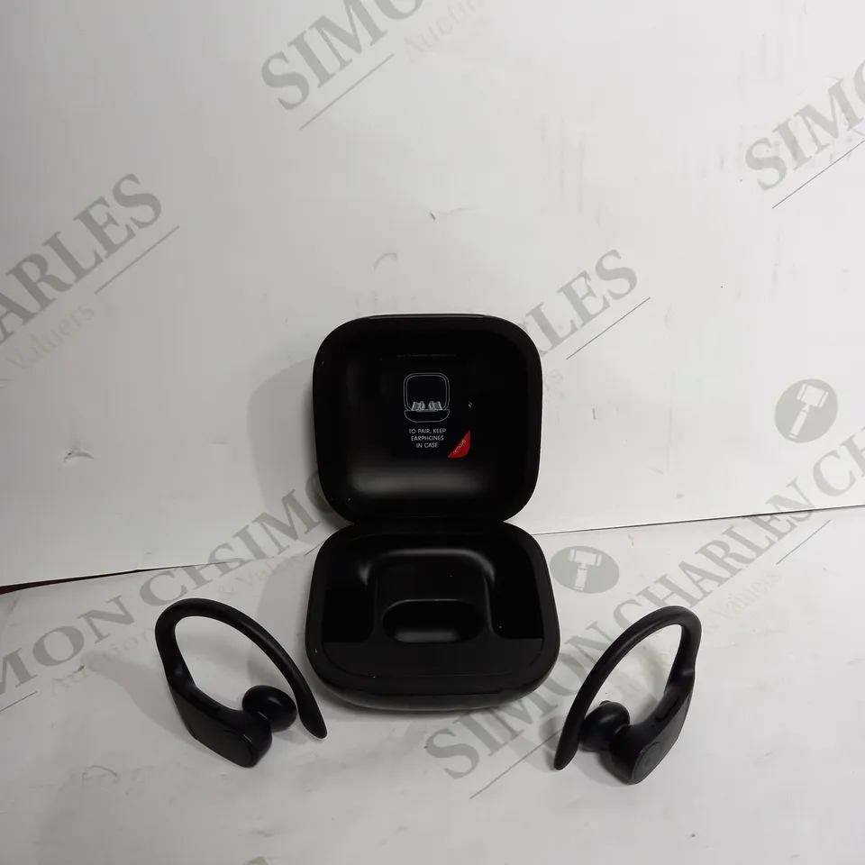 BEATS WIRELESS OVER EAR EARPHONES