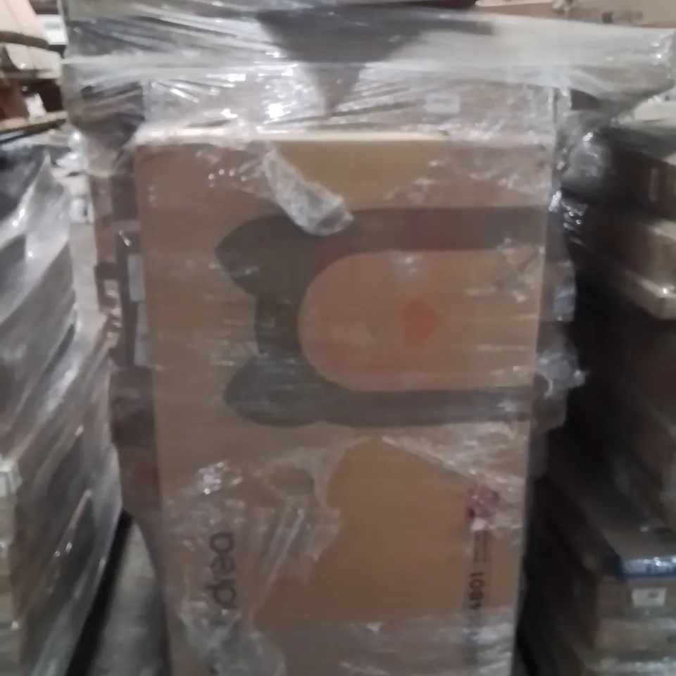 PALLET CONTAINING ASSORTED ITEMS TO INCLUDE: GARMENT RAILS, DOG CRATES AND PET PENS ECT.
