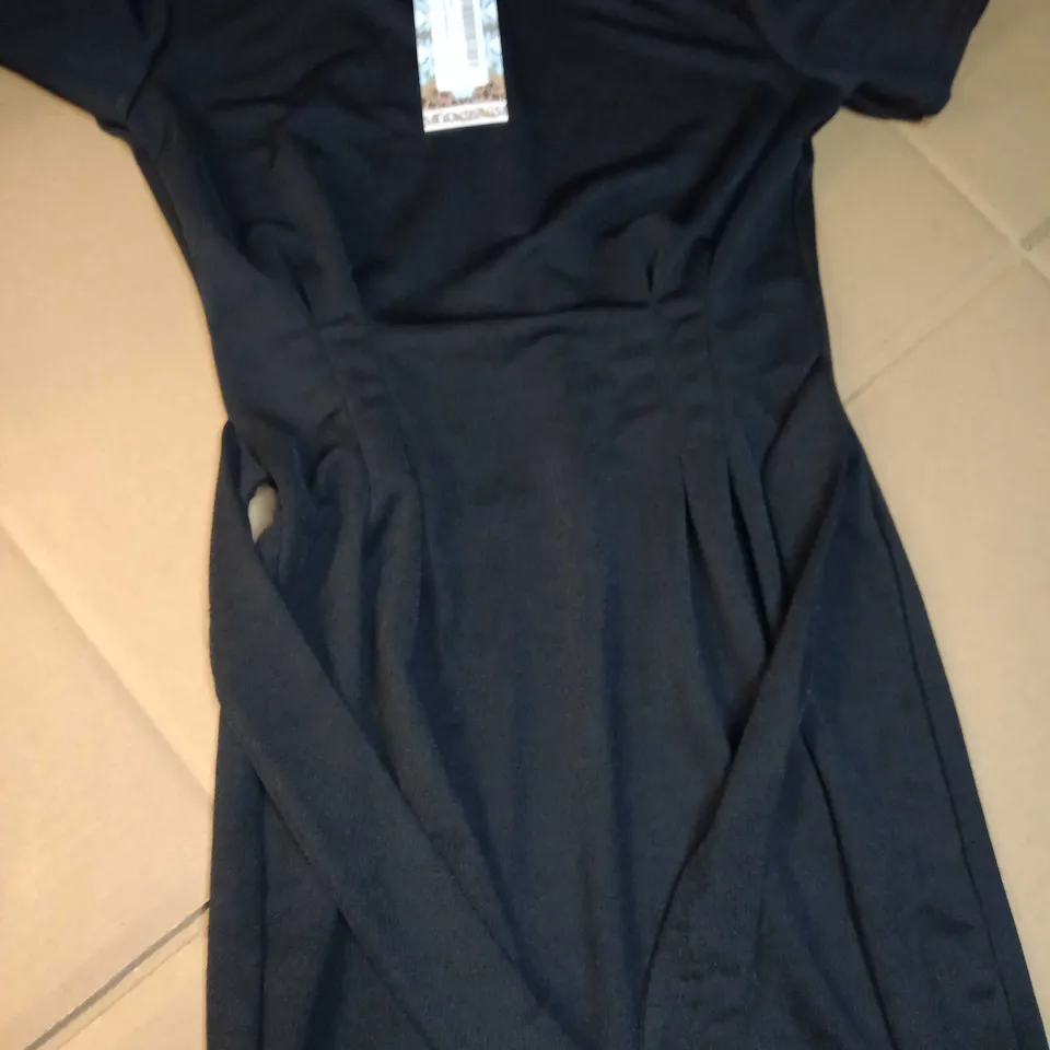 BOOHOO BLACK PLEAT FRONT BELTED TAILORED MIDI DRESS - SIZE 10