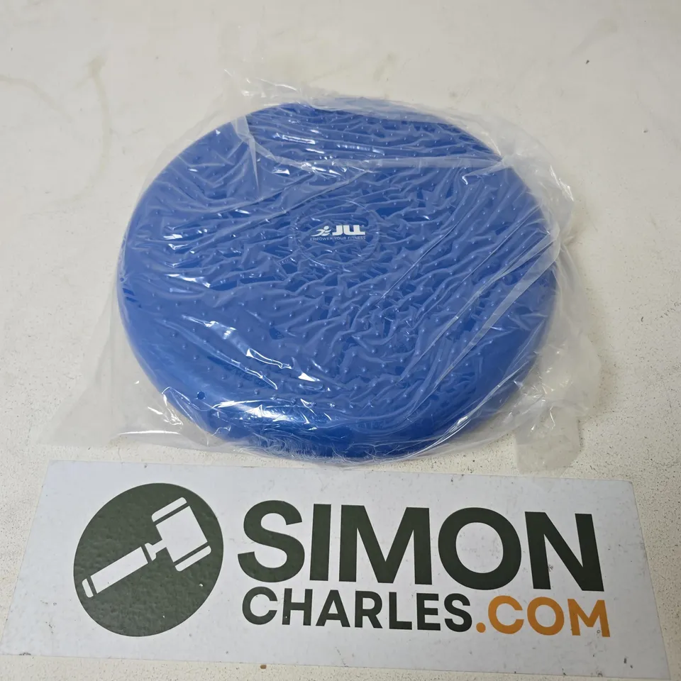 BOXED JLL WOBBLE BALANCE BOARD IN BLUE