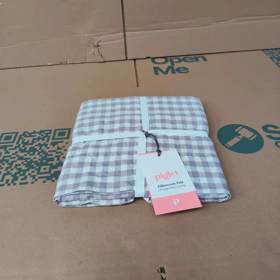 PIGLET PILLOWCASE PAIR UK SUPER KING TAGGED