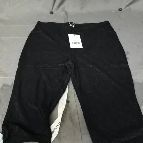 MARS THE LABEL BLACK LACE SHORTS SIZE 14 