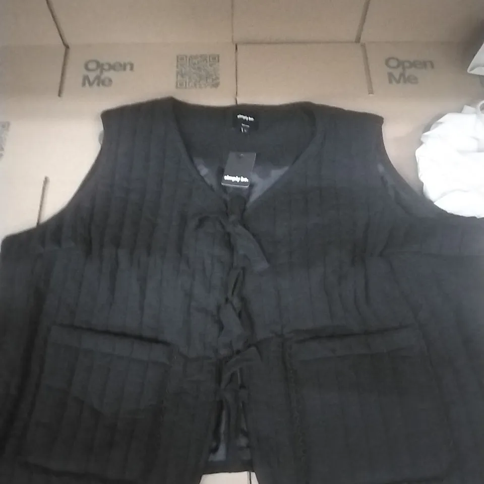 PALLET OF BRAND NEW WOMENS QUALITY DESIGNER CLOTHES APPROXIMATELY 120 TO INCLUDE; COATS, JACKETS, TOPS ETC