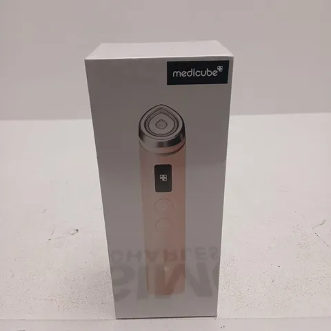 MEDICUBE AGE-R BOOSTER PRO SKINCARE DEVICE