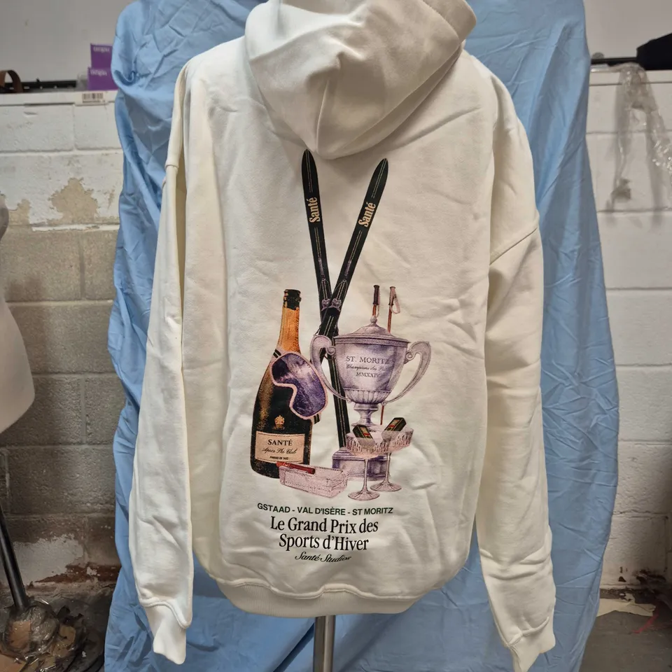 SANTÉ STUDIOS WHITE HOODIE - MEDIUM WITH BACK PRINT 'LE GRAND PRIX DES SPORTS D'HIVER'