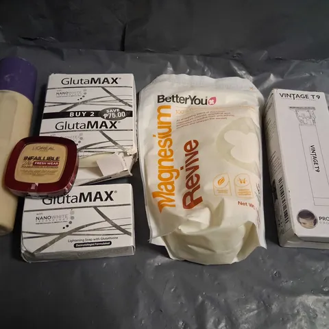 APPROXIMATELY 20 ASSORTED HEALTH AND BEAUTY PRODUCTS TO INCLUDE; SANCTUARY, GLUTA MAX, BETTER YOU AND BATH BOMBS