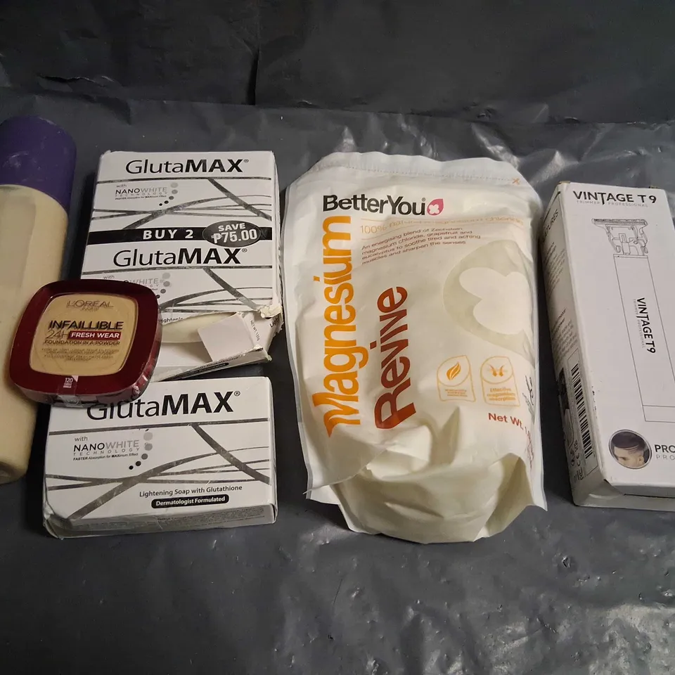 APPROXIMATELY 20 ASSORTED HEALTH AND BEAUTY PRODUCTS TO INCLUDE; SANCTUARY, GLUTA MAX, BETTER YOU AND BATH BOMBS