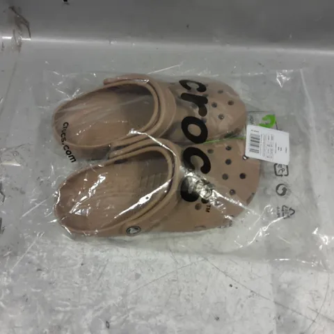 BAGGED PAIR OF CROC CLASSIC CLOG LATTE UK M5/W6