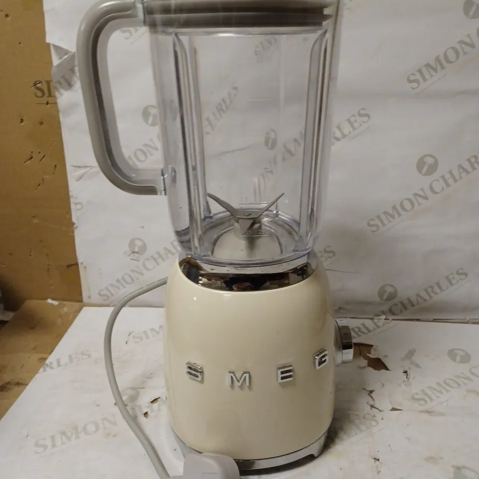 SMEG BLENDER
