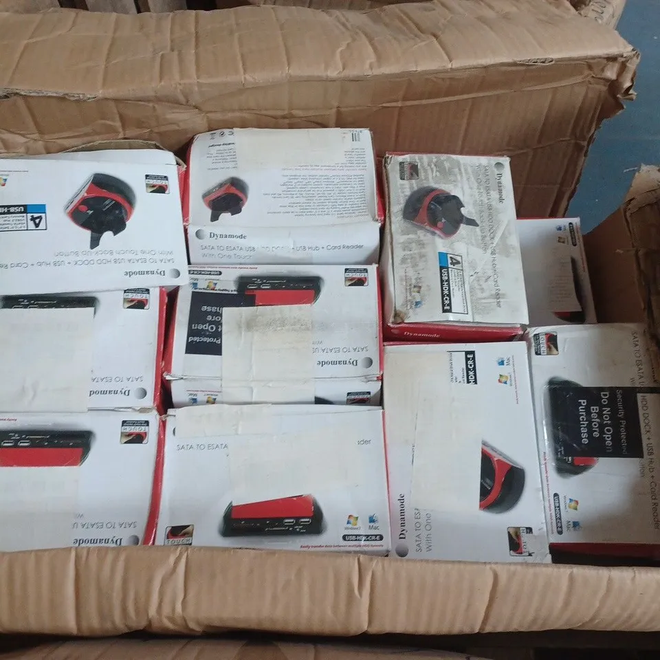 APPROXIMATELY 20 DYNAMODE SATA TO ESATA USB HDD DOCKS
