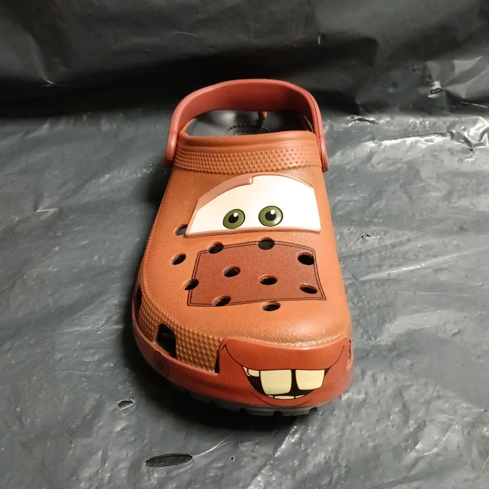 PAIR OF CROCS DISNEY PIXAR CARS TOW MATER CLOGS SIZE UK M9/W10