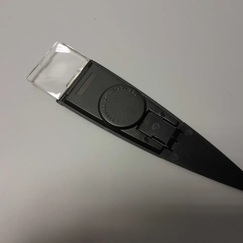 APPROXIMATELY 250 LETTER OPENERS WITH MAGNIFYING GLASS AND LCD CLOCK (STY-322)