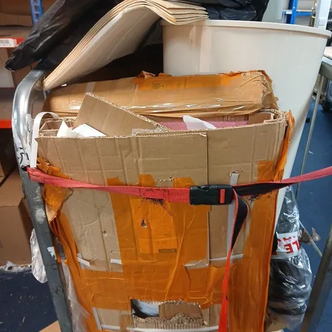 APPROXIMATELY 10 ASSORTED HOUSEHOLD PRODUCTS TO INCLUDE THROW, CUSHION, STICK ON TILES ETC - COLLECTION ONLY