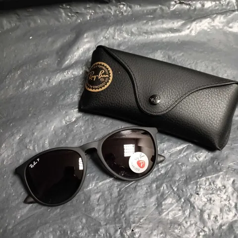 RAY-BAN SUNGLASSES – BLACK FRAME, POLARISED