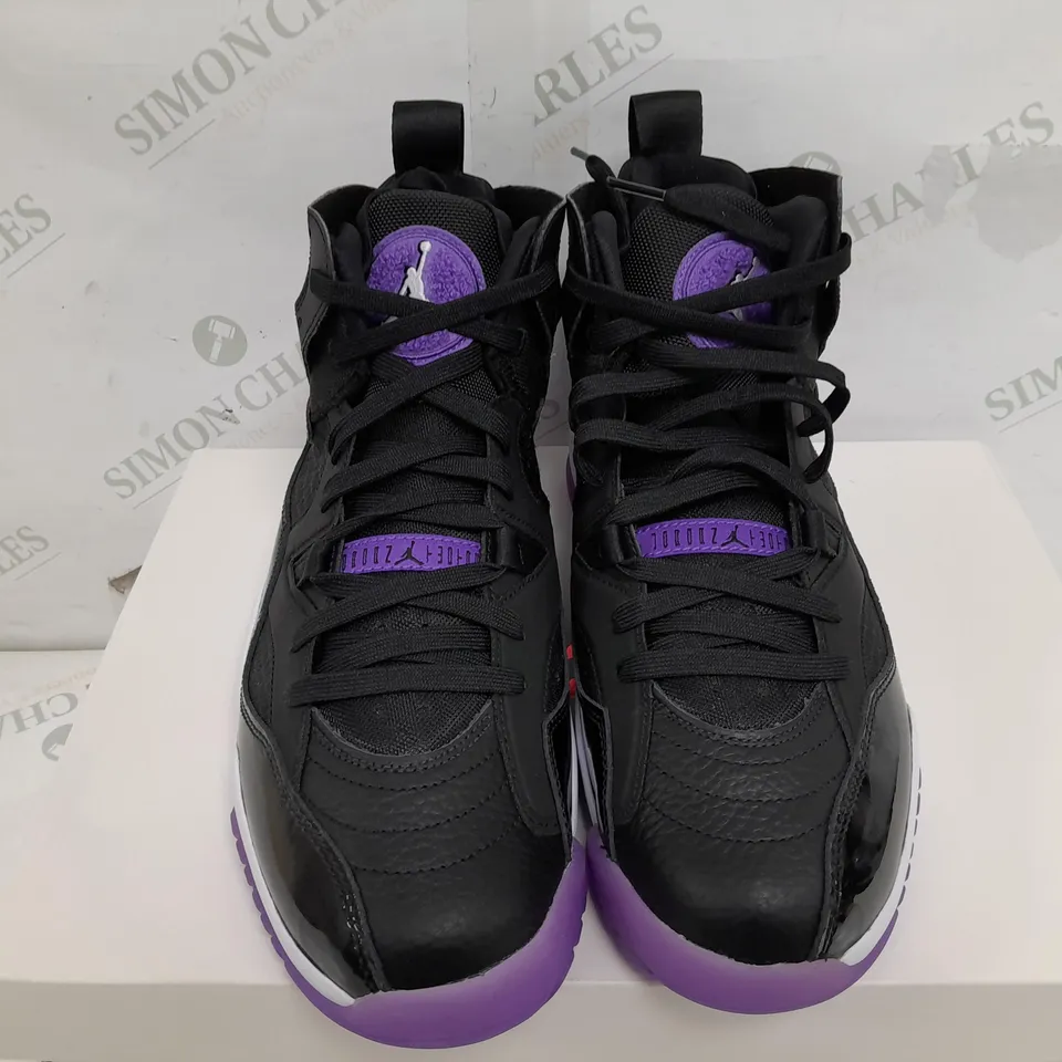 BOXED PAIR OF NIKE JORDANS WOMENS JUMPMAN TWO TREY TRAINERS IN BLACK/PURPLE - UK 9