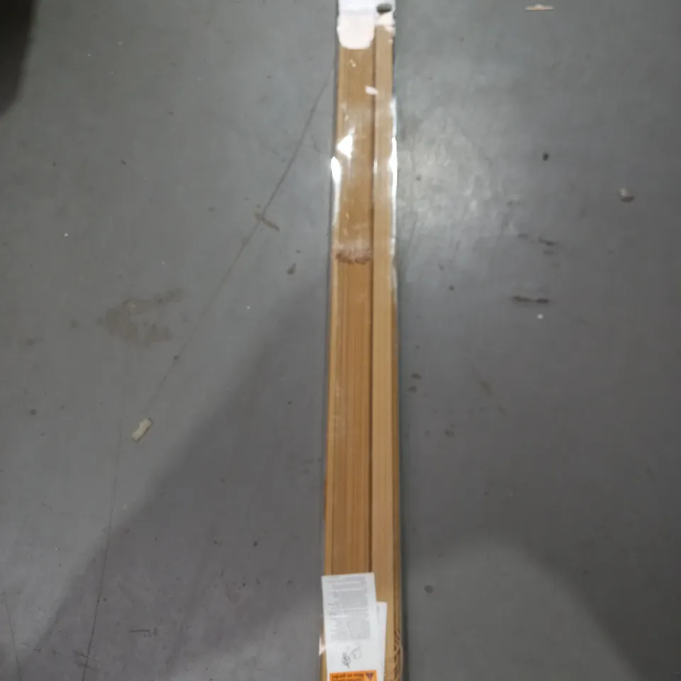 BOXED VINYL WOODGRAIN VENETIAN BLIND 