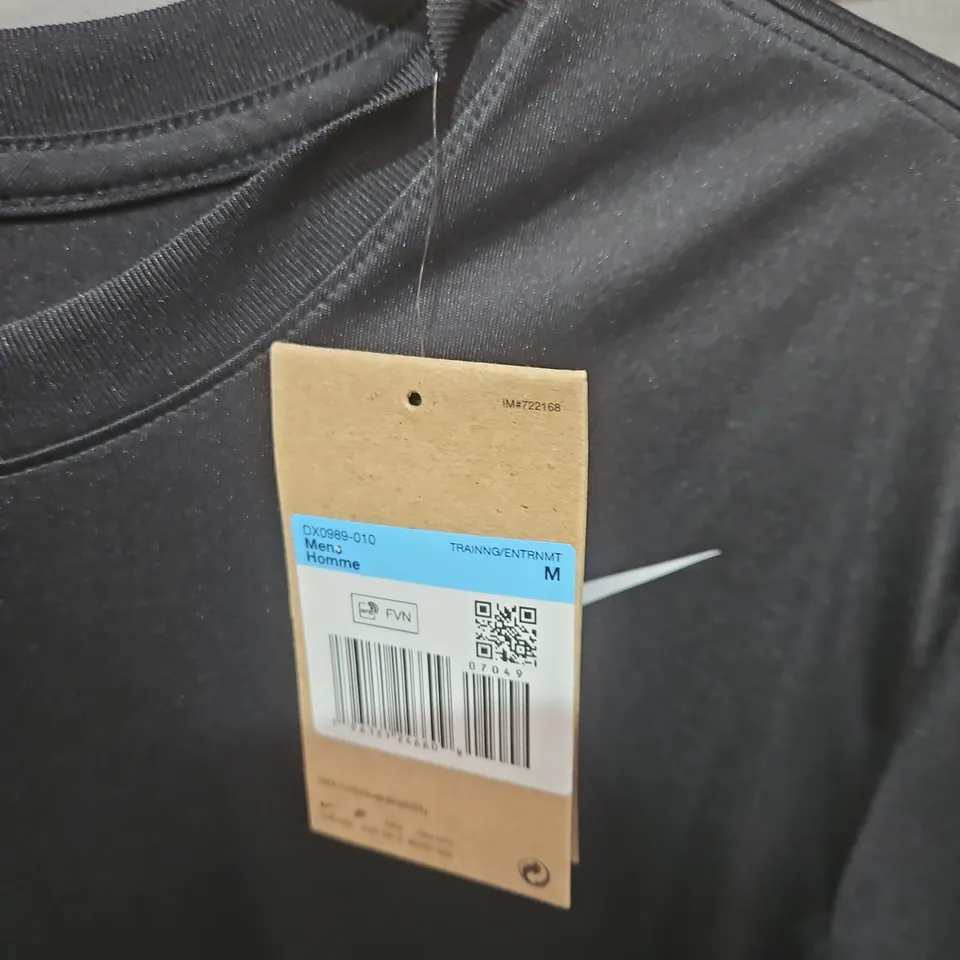 NIKE MEN'S TRAINING T-SHIRT – BLACK – SIZE M