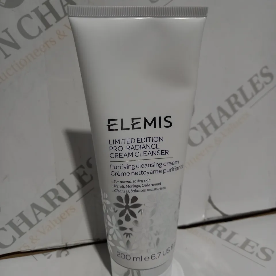 ELEMIS LIMITED EDITION PRO-RADIANCE CREAM CLEANSER - 200ML BOTTLE
