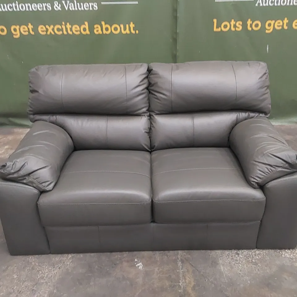 DESIGNER 2 SEATER FAUX GREY LEATHER UPHOLSTERED SOFA