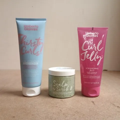APPROXIMATELY 15 ASSORTED COSMETIC ITEMS INCLUDING VARIOUS MAKES AND BRANDS - COLLECTION ONLY
