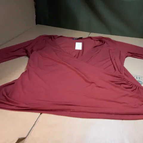 EVANS CHESTNUT PLUNGE TOP - SIZE 22/24