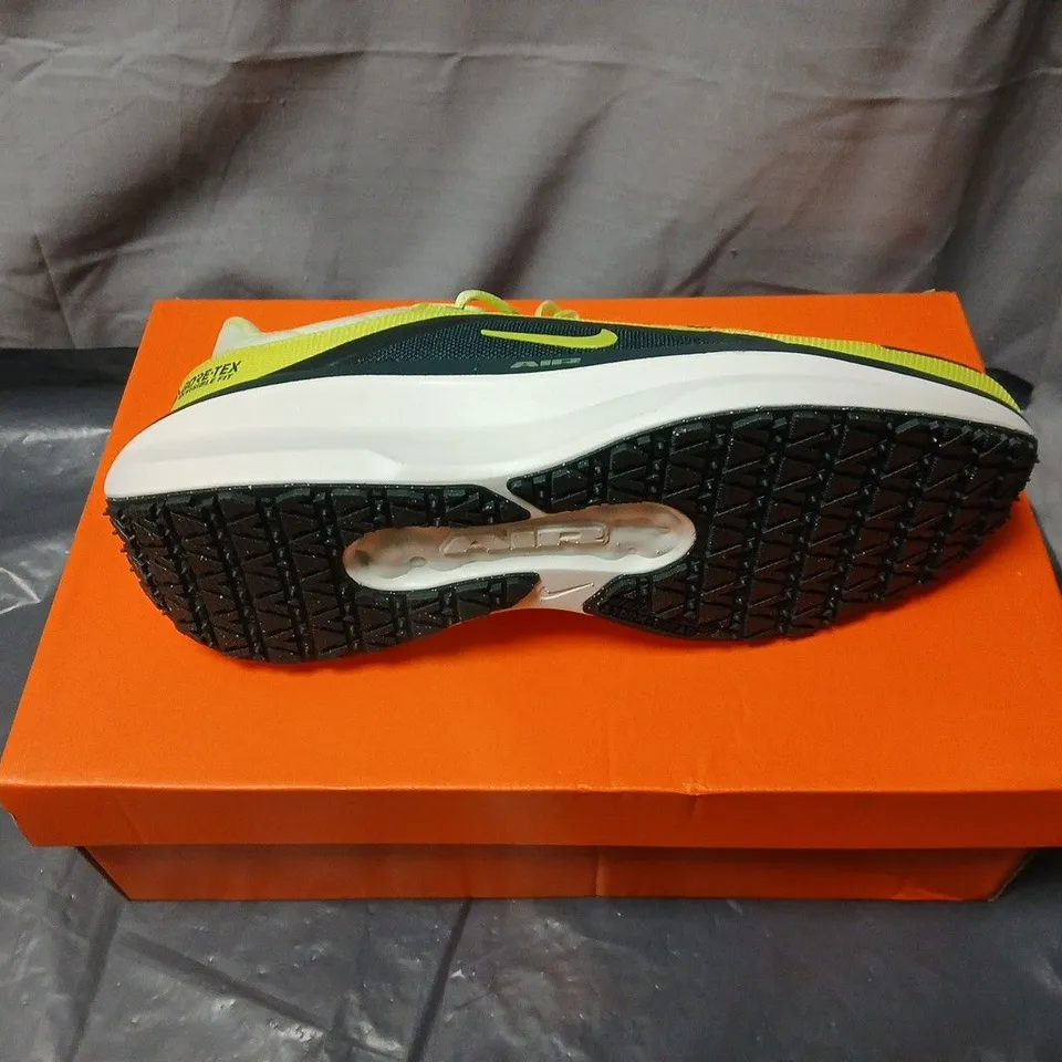 NIKE RUNNING SHOES – NEON YELLOW/WHITE WITH BLACK TRIM (ADULT) UK SIZE 9.5