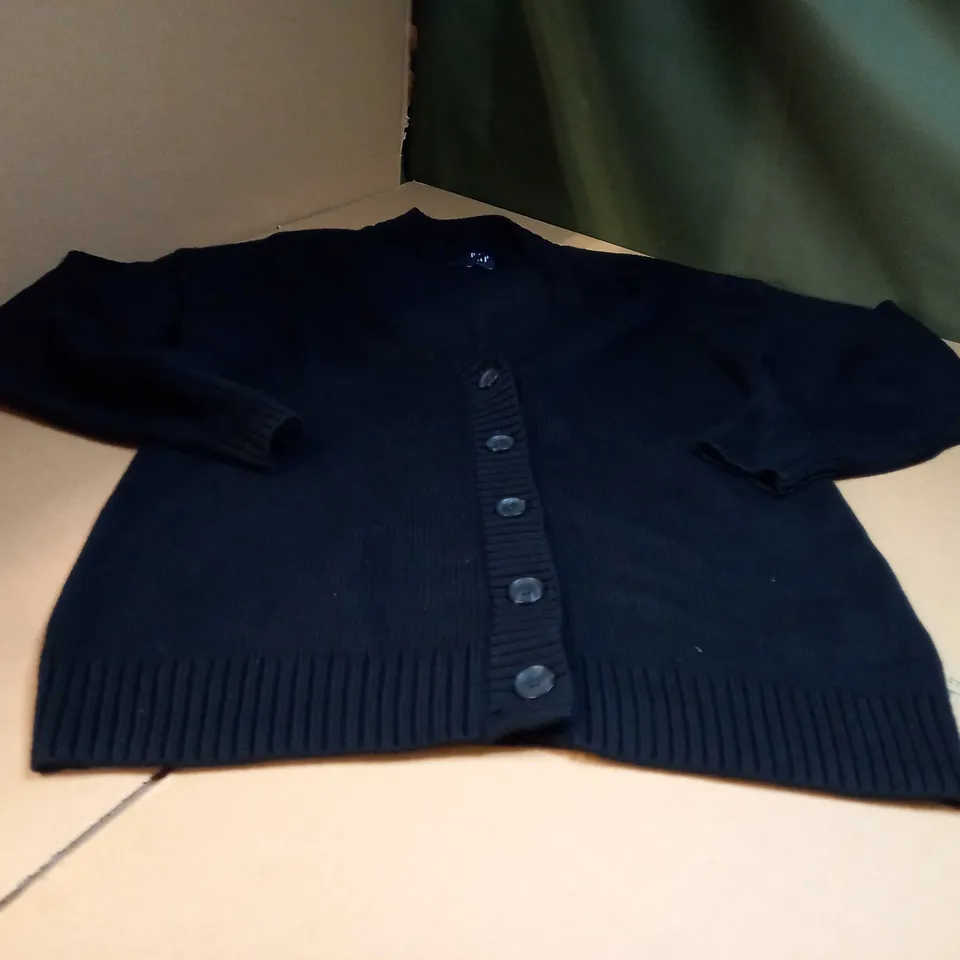 GAP BLACK KNITTED V NECK CARDIGAN - MEDIUM