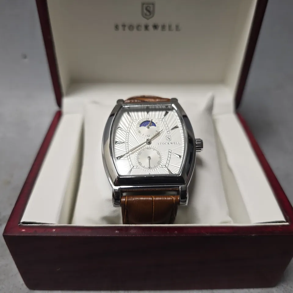 STOCKWELL WATCH – SUB DIALS AND MOONPHASE MOVEMENT – LEATHER STRAP – GIFT BOX 