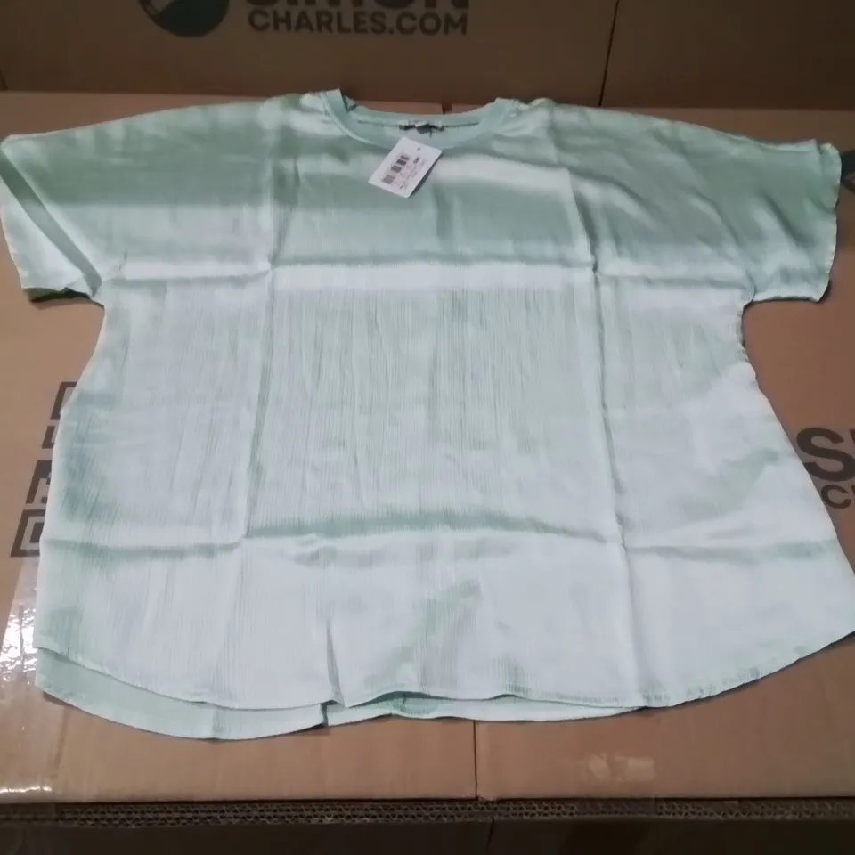 BOXED BRAND NEW APPROXIMATELY 4 SIMPLY BE SATIN BOXY BLOUSE MINT GREEN SIZE 12