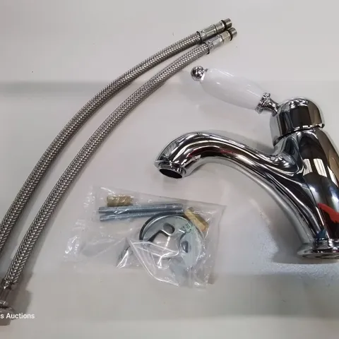 OIOLI CHROME RETRO BASIM MIXER TAP