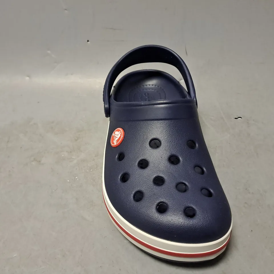 CROCS CROCBAND CLOG KIDS IN NAVY - SIZE UK C13