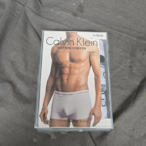 CALVIN KLEIN COTTON STRETCH LOW RISE TRUNKS – 3 PACK (SIZE M)