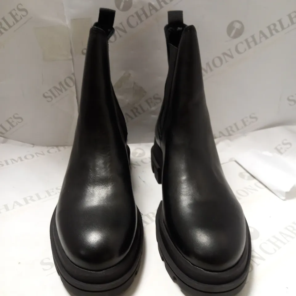 DUNE LONDON BLACK CHELSEA BOOTS - SIZE 5