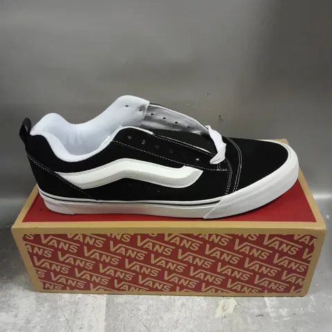 BOXED PAIR OF VANS KNU SKOOL SNEAKERS IN BLACK/TRUE WHITE SIZE UK 12