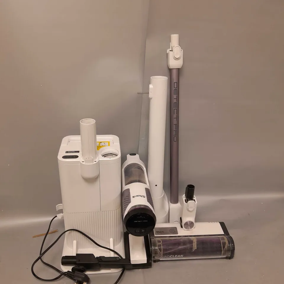 SHARK CORDLESS DETECT PRO VACUUM CLEANER 