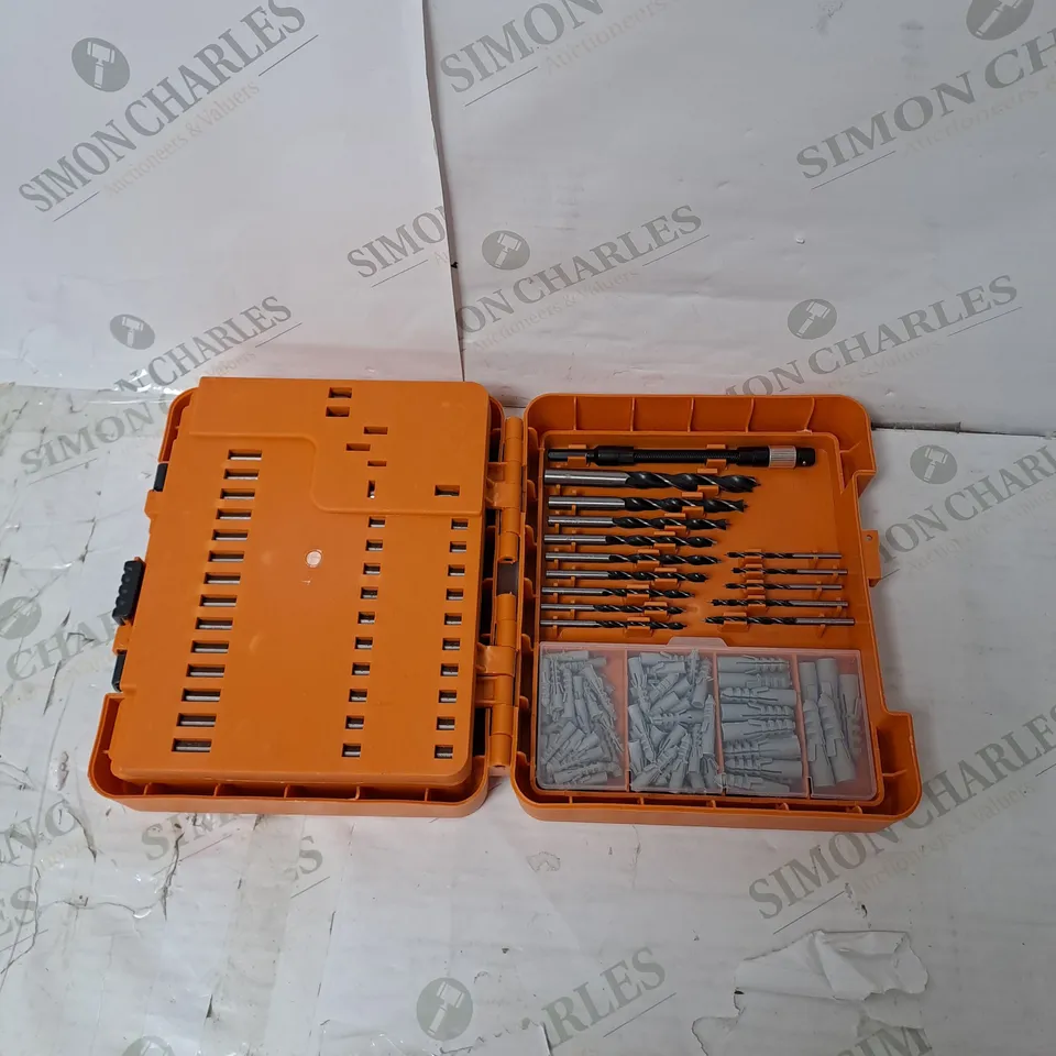 BUILDCRAFT 204 PIECE ASSORTED BIT SET