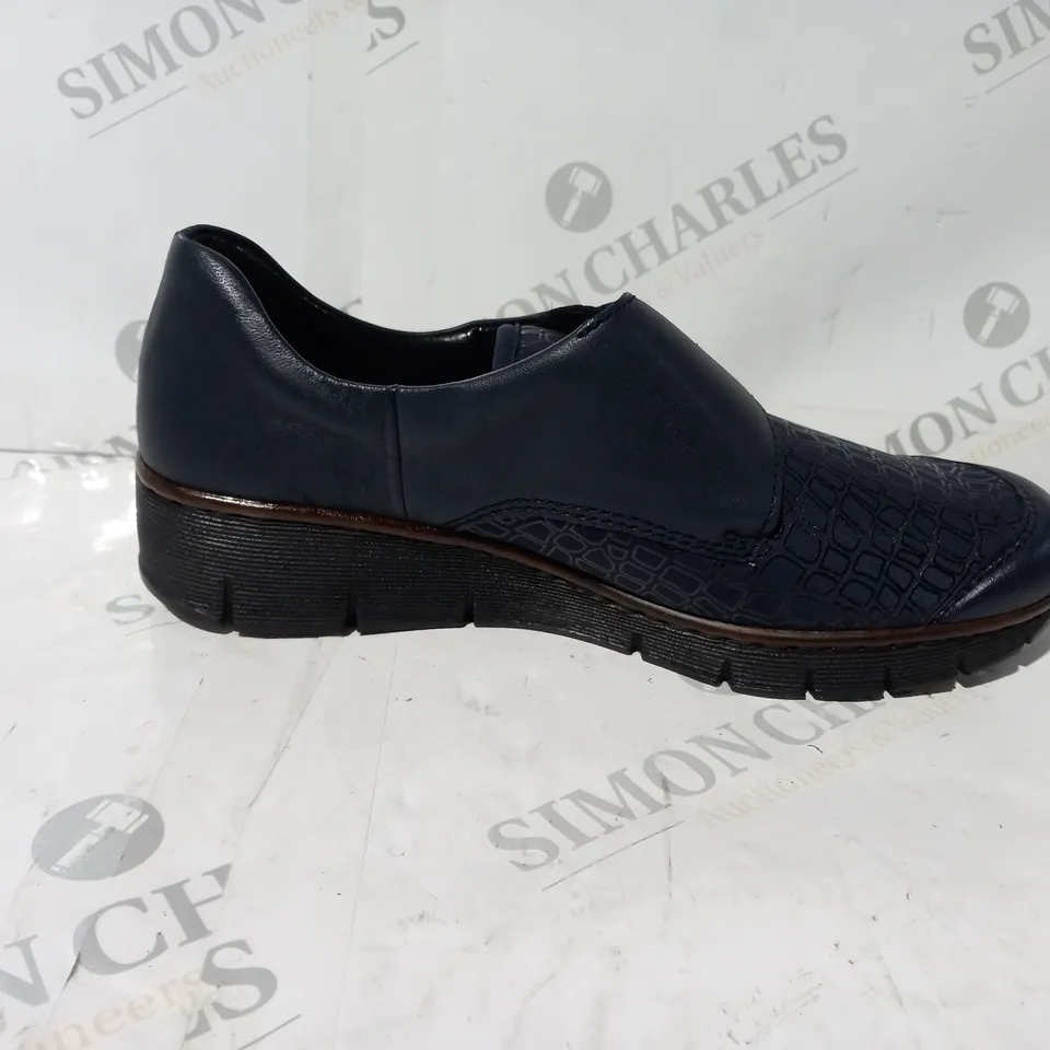 BOXED PAIR OF RIEKER SHOES IN NAVY UK SIZE 6.5