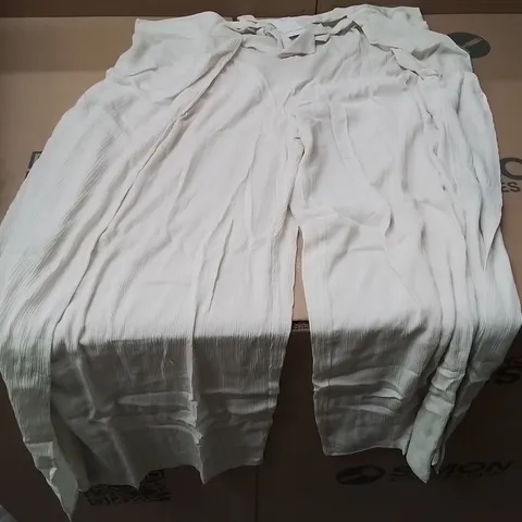 BOXED BRAND NEW APPROXIMATELY 10 JD WILLIAMS WIDE WRAP TROUSERS COOL STONE SIZE 22