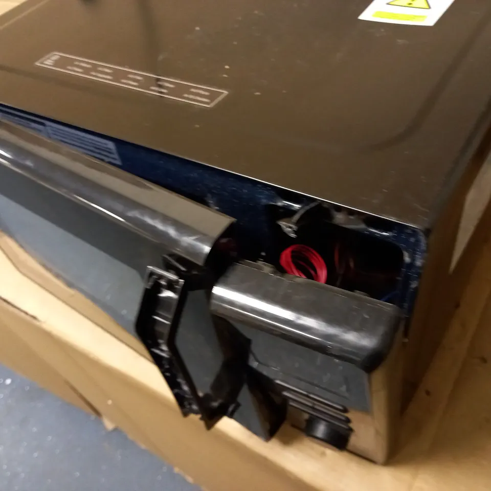 TOSHIBA BLACK MICROWAVE