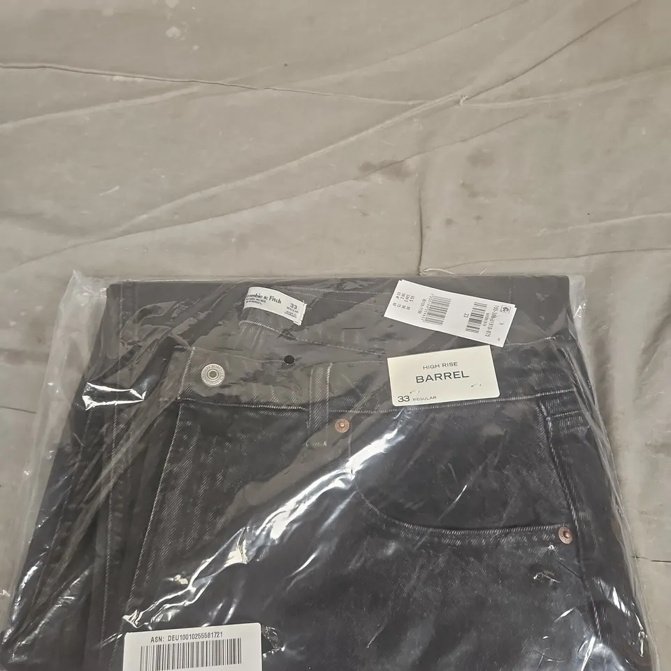 ABERCROMBIE AND FITCH BARREL HIGH RISE JEANS, WAIST 33, REGULAR LENGTH, DARK DENIM