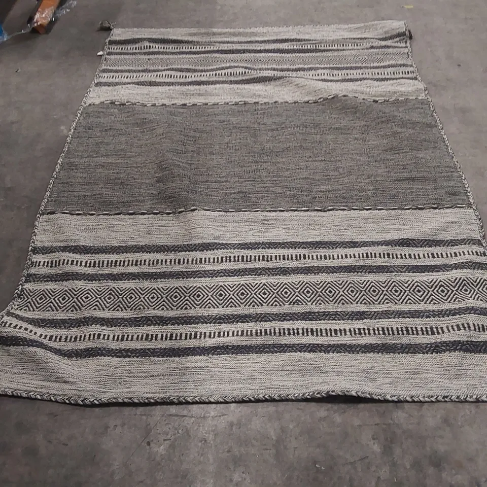 BRAND NEW BAGGED PACO HOME KILIM RUG - 220 x 160cm