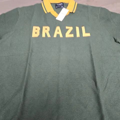 ABERCROMBIE AND FITCH BRAZIL KNITTED TEE - SIZE LARGE