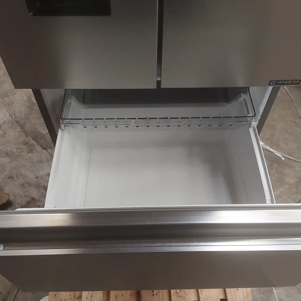 HISENSE PUREFLAT SLIM RF632N4WIE FRIDGE FREEZER - STAINLESS STEEL