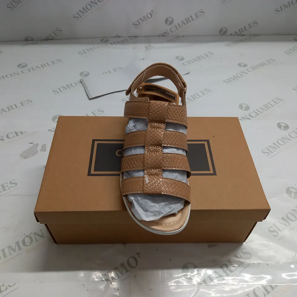 BOXED PAIR OF CUSHION WALK STRAPPY TAN SANDALS - SIZE 4