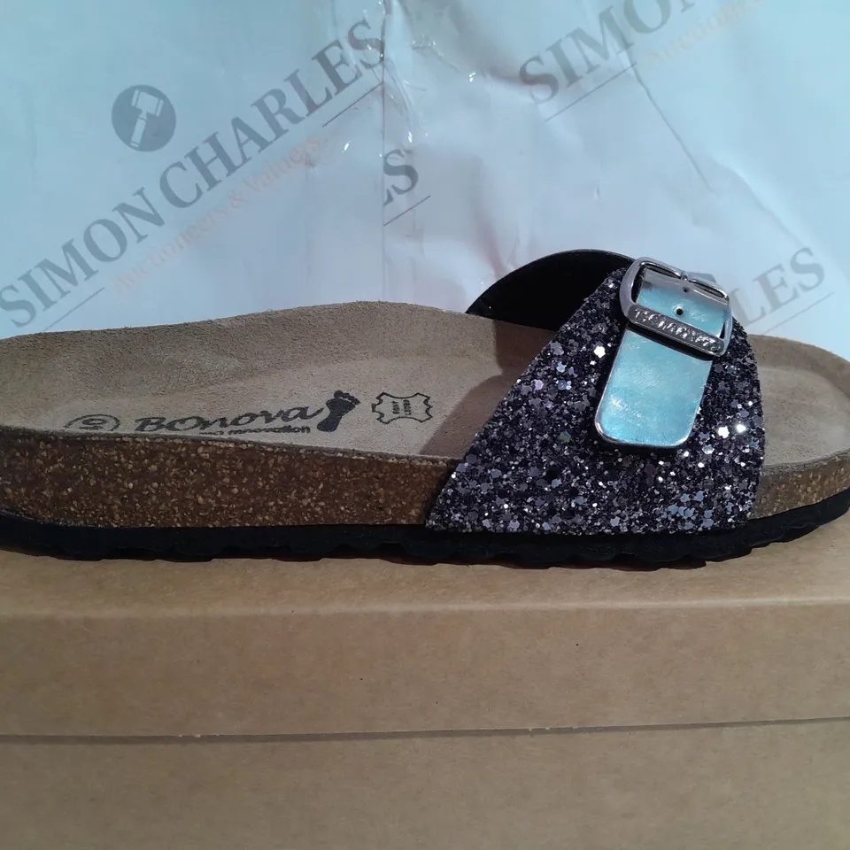 BOXED BONOVA PLATFORM SANDAL - SIZE 7