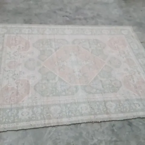 QUALITY DESIGNER AREA RUG - APPROXIMATELY 230X170CM