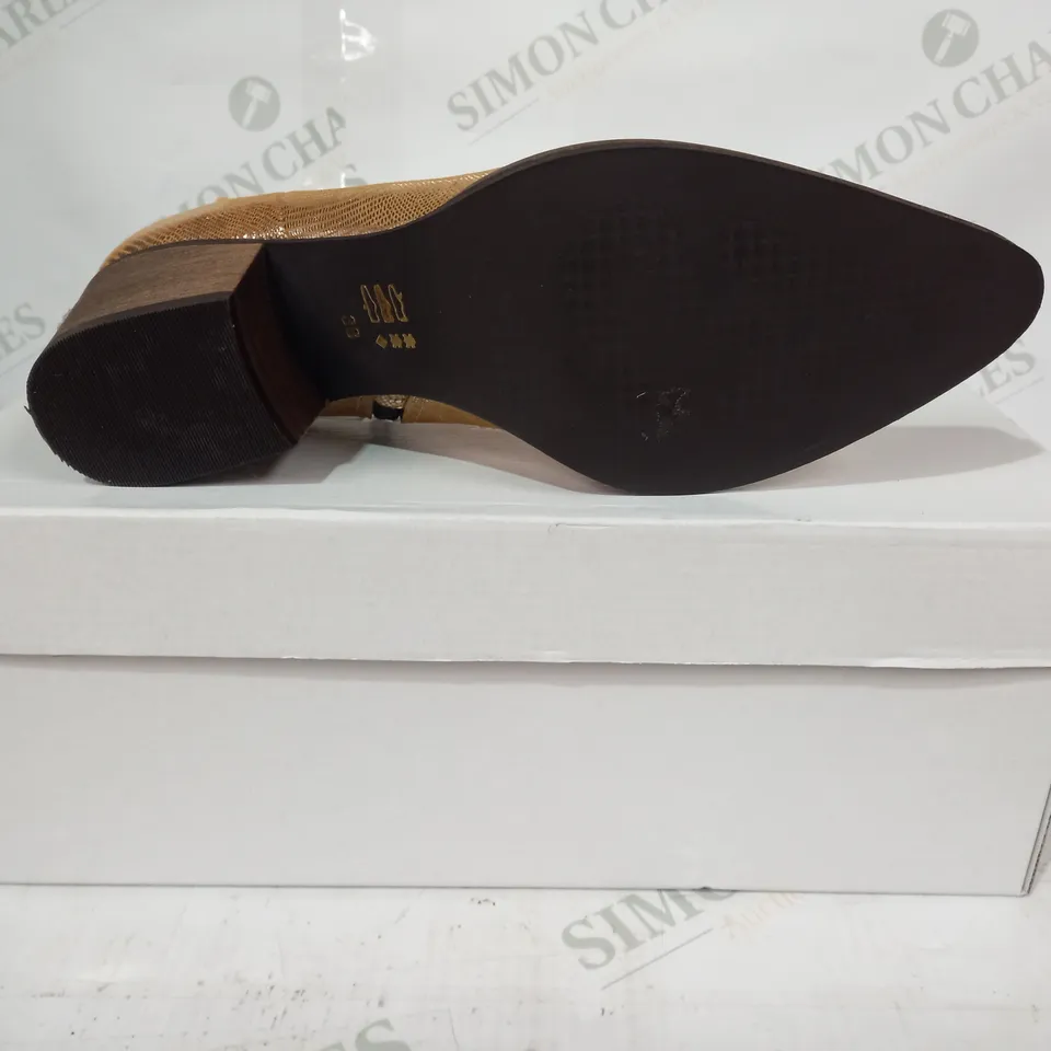 BOXED PAIR OF AZINE LOW HEEL SIDE-ZIP SHOES IN METALLIC GOLD EU SIZE 38